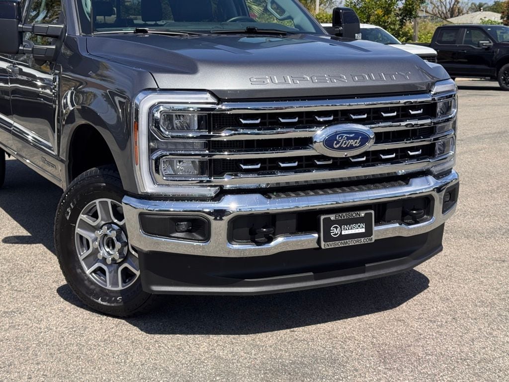 2024 Ford F-250 photo 2