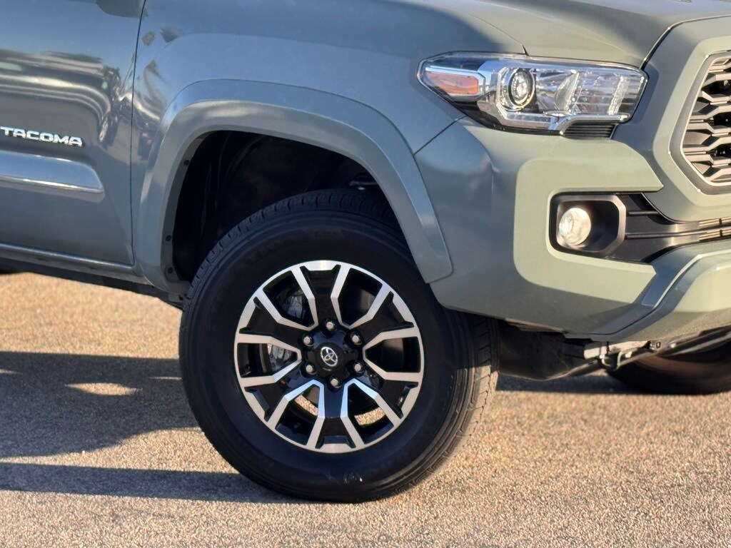 2023 Toyota Tacoma TRD Sport V6 4x4 photo 4