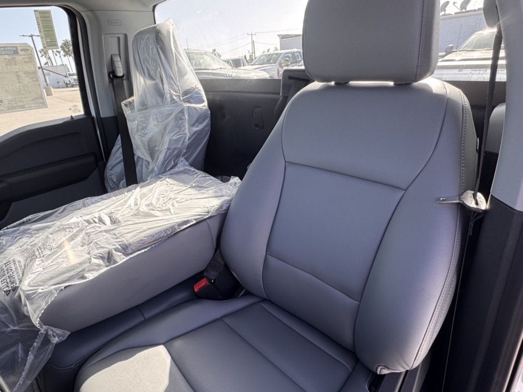 2025 Ford F-350 Super Duty XL - Photo 24