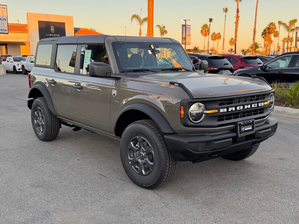 2025 Ford Bronco Big Bend photo 2