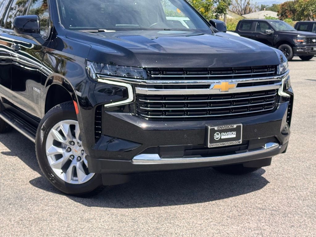 2022 Chevrolet Tahoe LT photo 2