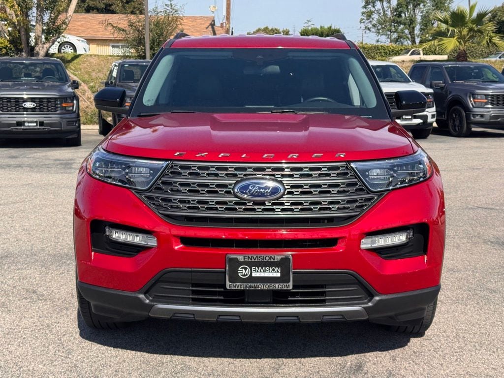 2023 Ford Explorer XLT photo 5