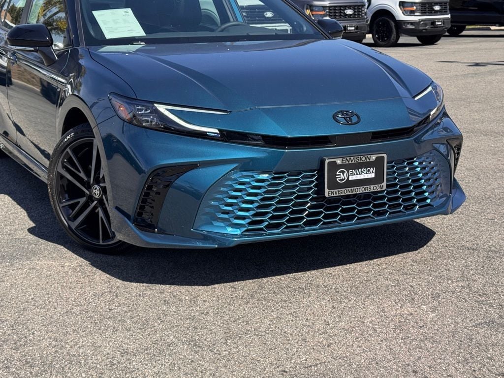 2025 Toyota Camry XSE photo 2