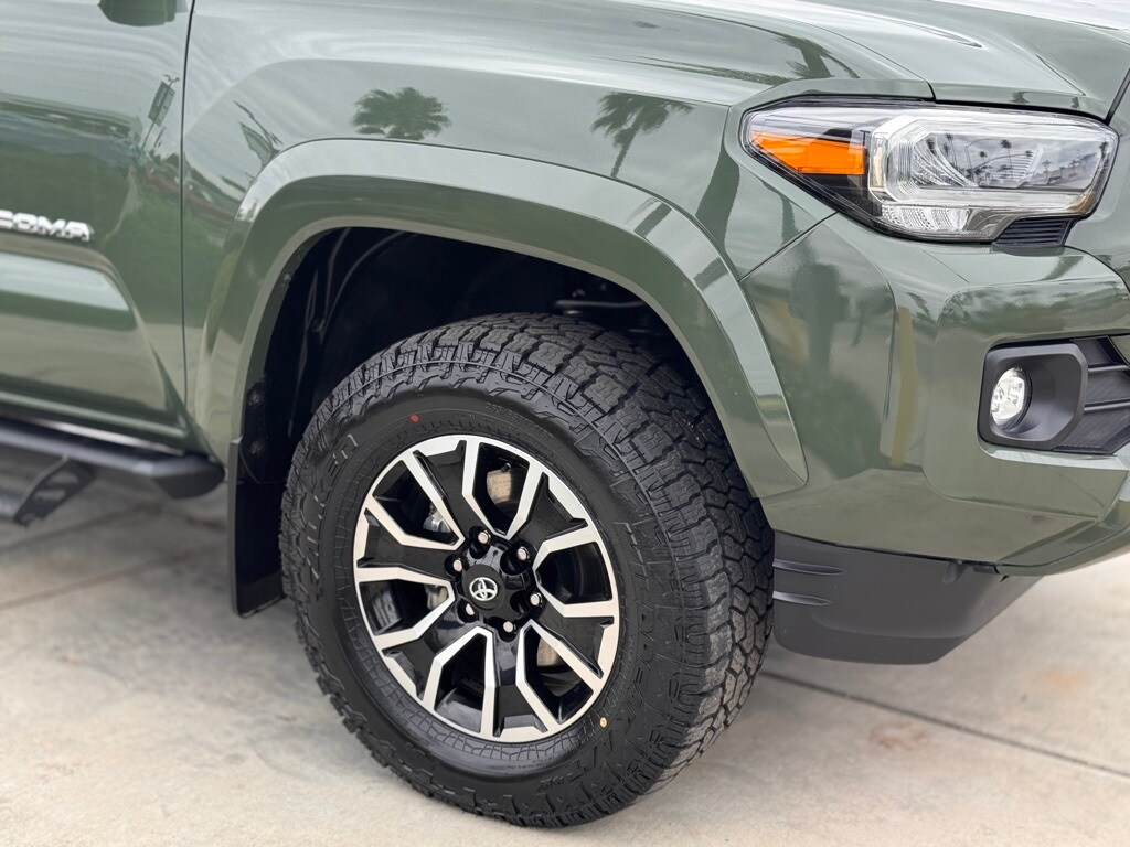 2021 Toyota Tacoma TRD Sport V6 photo 4
