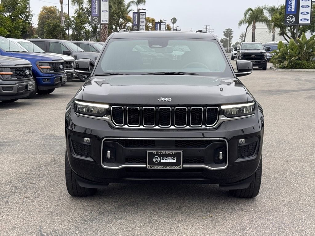 2023 Jeep Grand Cherokee Overland photo 5