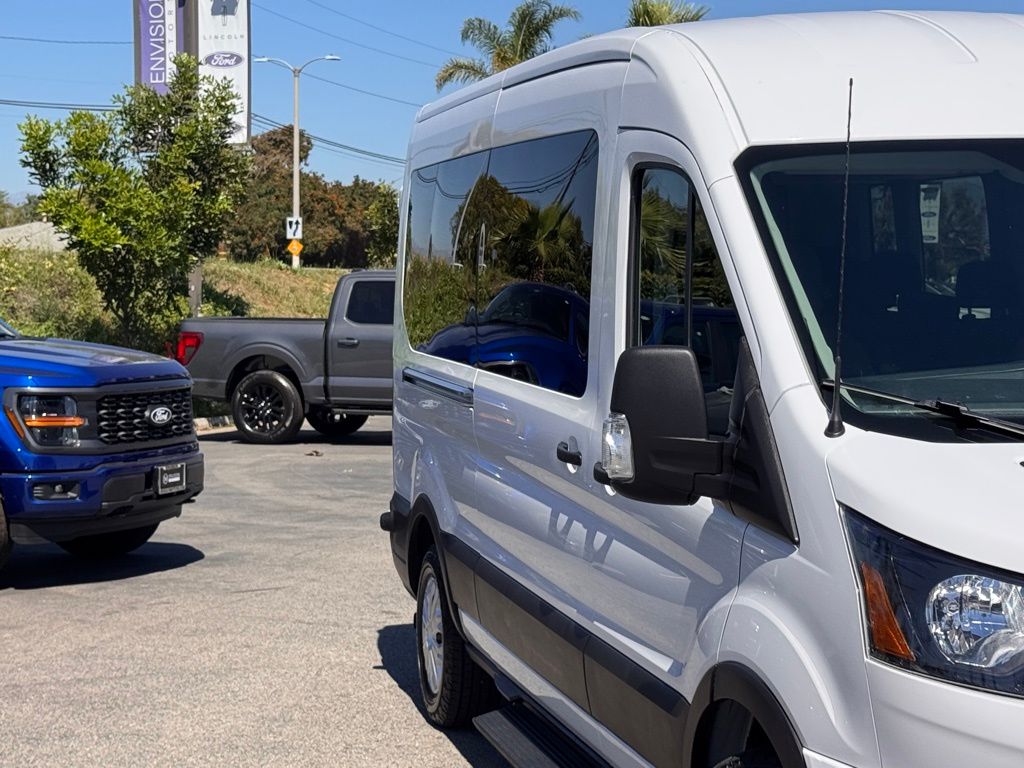 2024 Ford Transit-350 Passenger photo 4