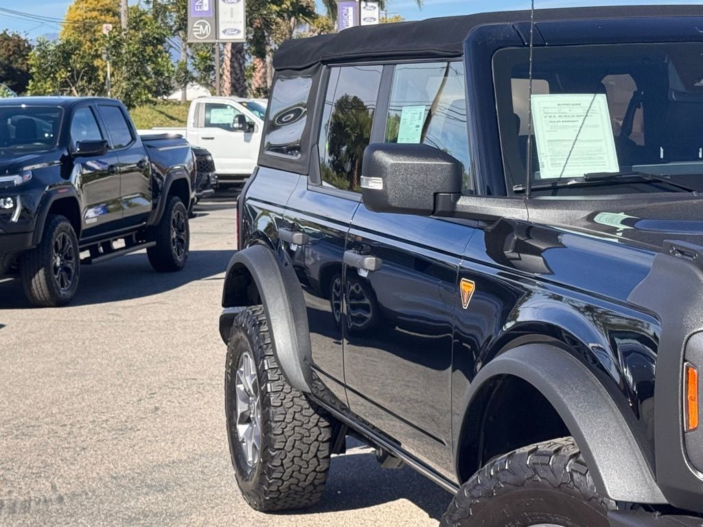 2023 Ford Bronco photo 4