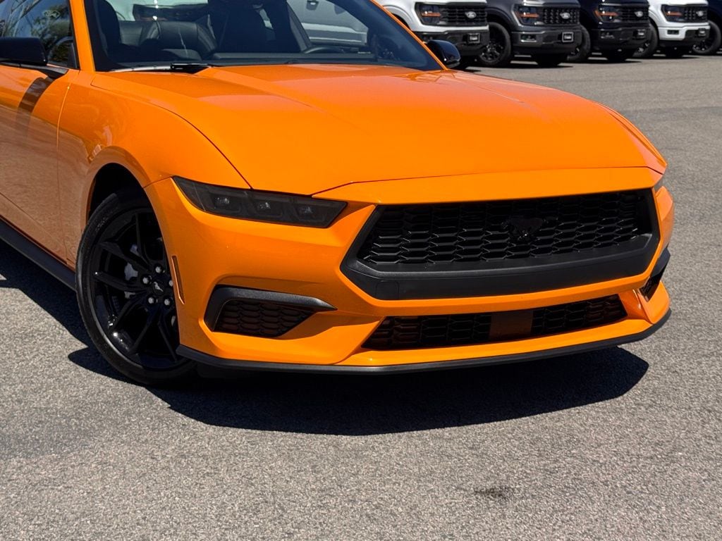 2026 Ford Mustang photo 2