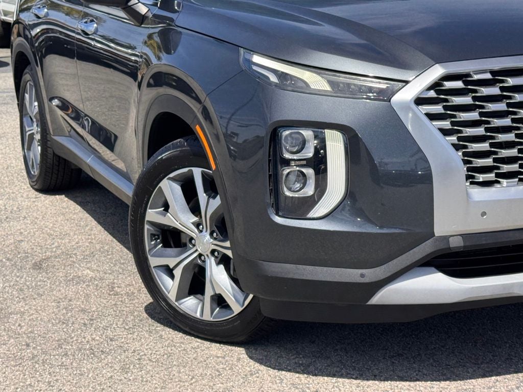 2020 Hyundai Palisade SEL photo 2