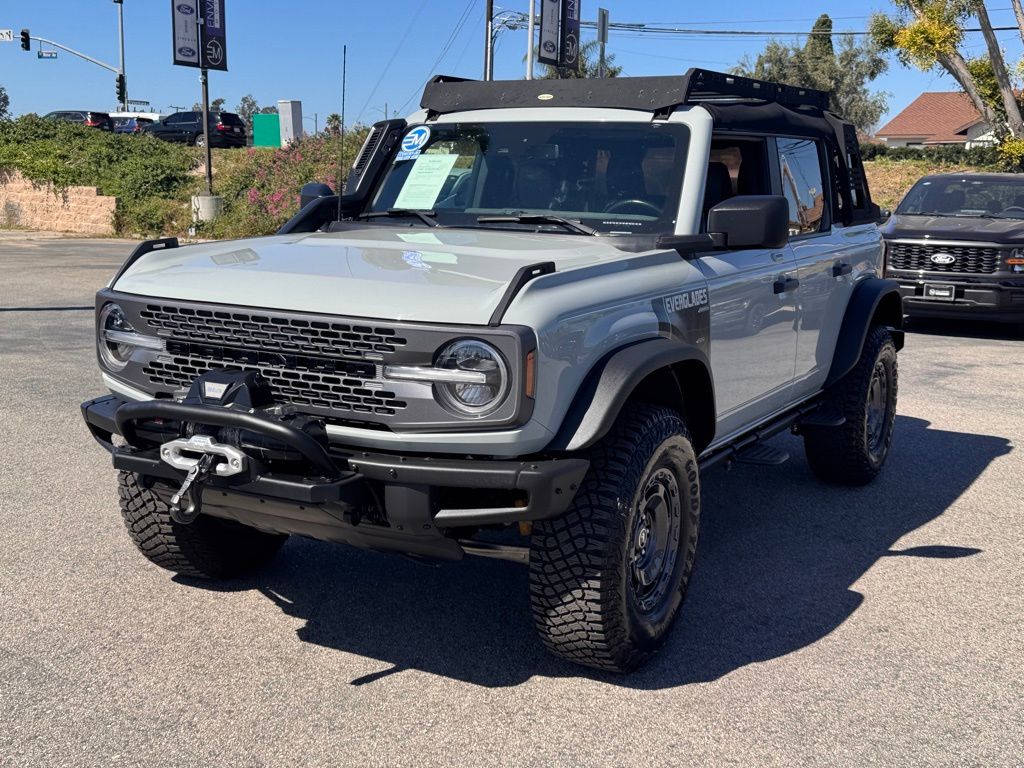 2023 Ford Bronco photo 6