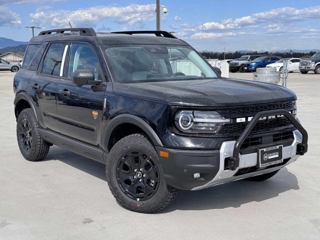 2025 Ford Bronco Sport Badlands photo 2
