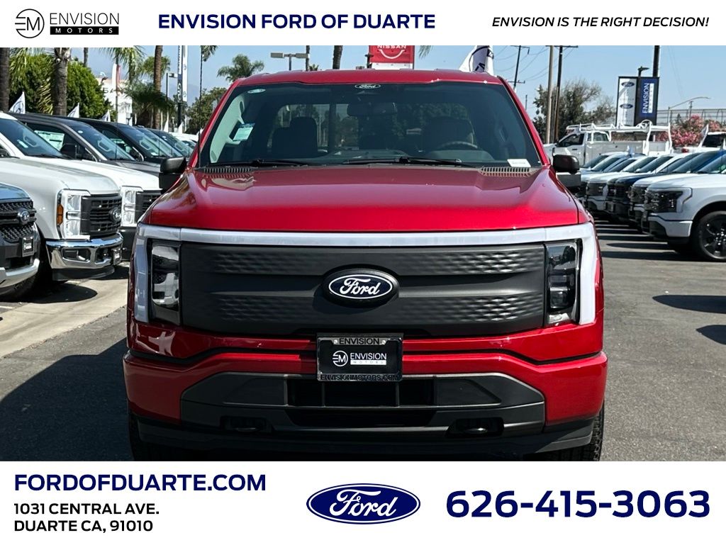 2025 Ford F-150 Lightning XLT photo 2