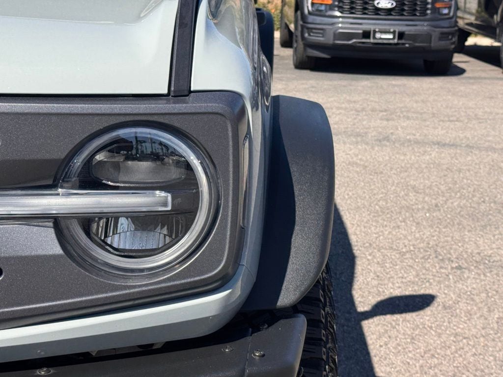 2023 Ford Bronco photo 3