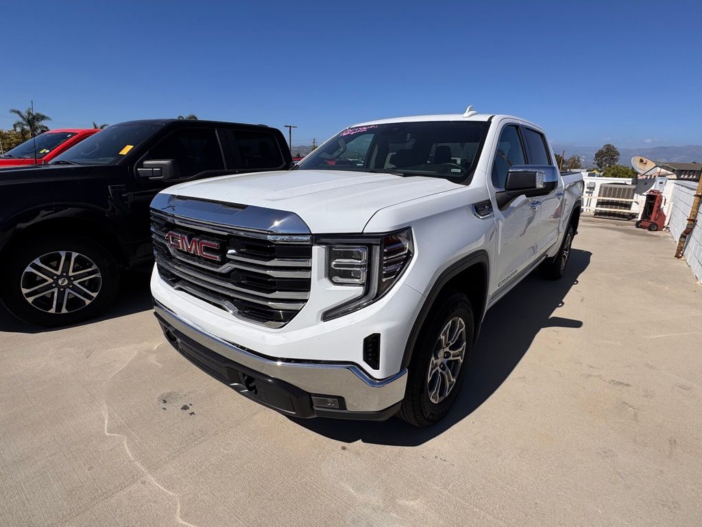 2025 GMC Sierra 1500 SLT photo 3