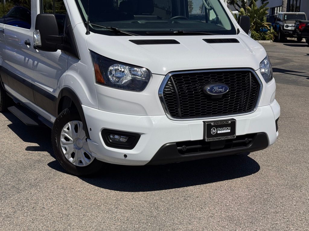 2024 Ford Transit-350 Passenger photo 2