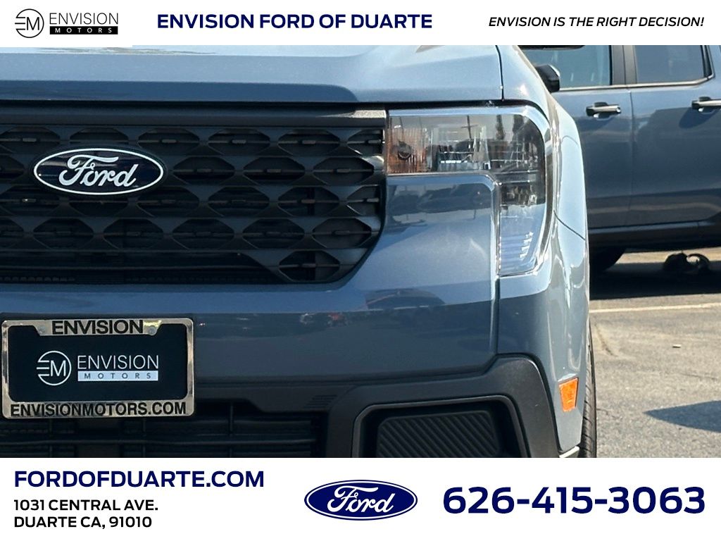 2025 Ford Maverick XLT photo 3