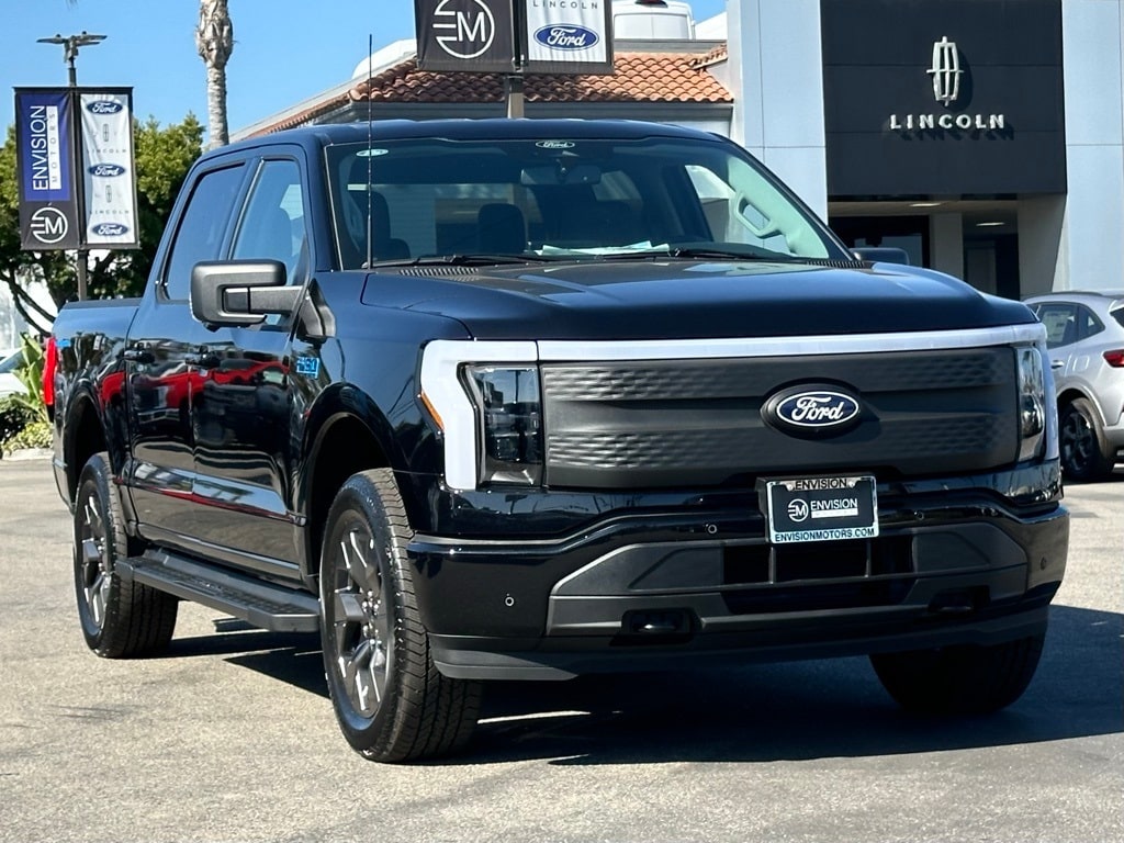 2024 Ford F-150 Lightning Lariat