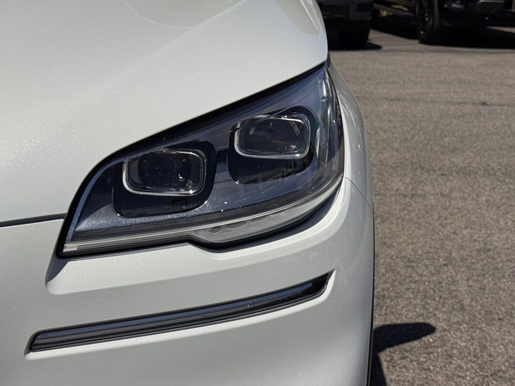 2023 Lincoln Aviator Reserve photo 3