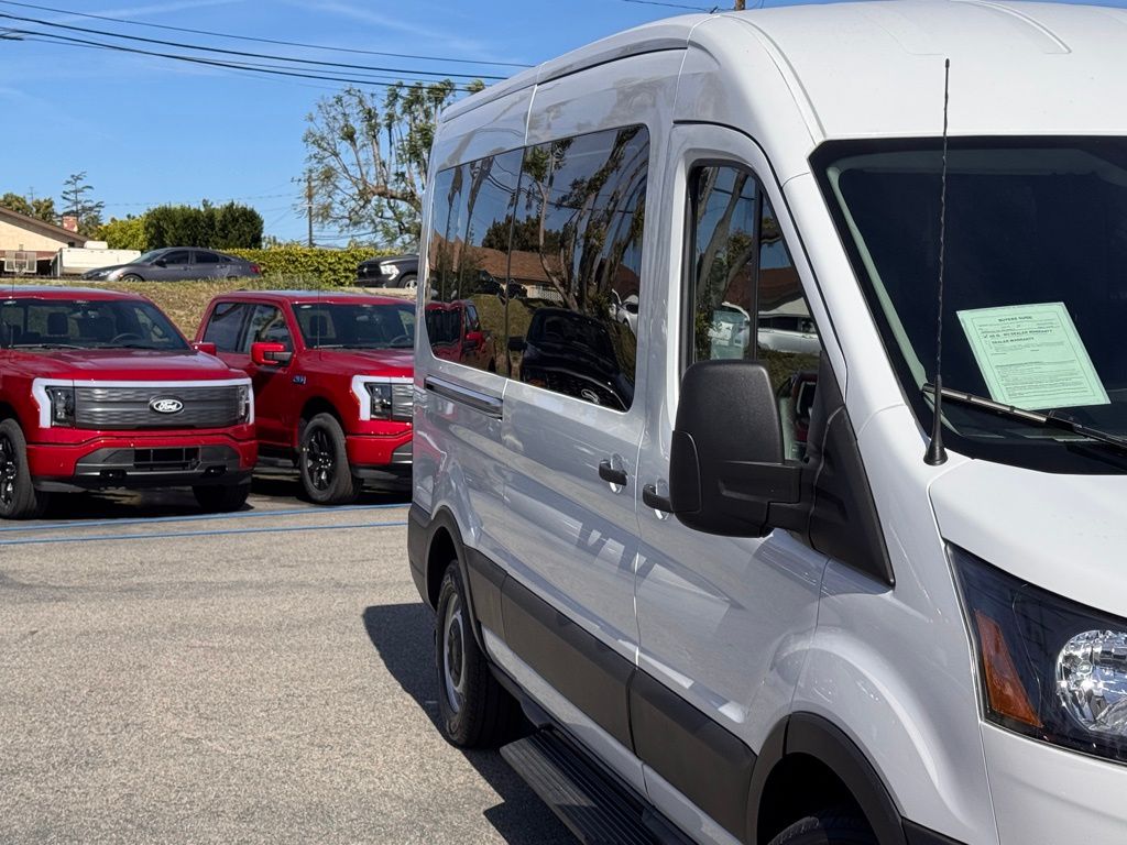 2023 Ford Transit-350 Passenger photo 4