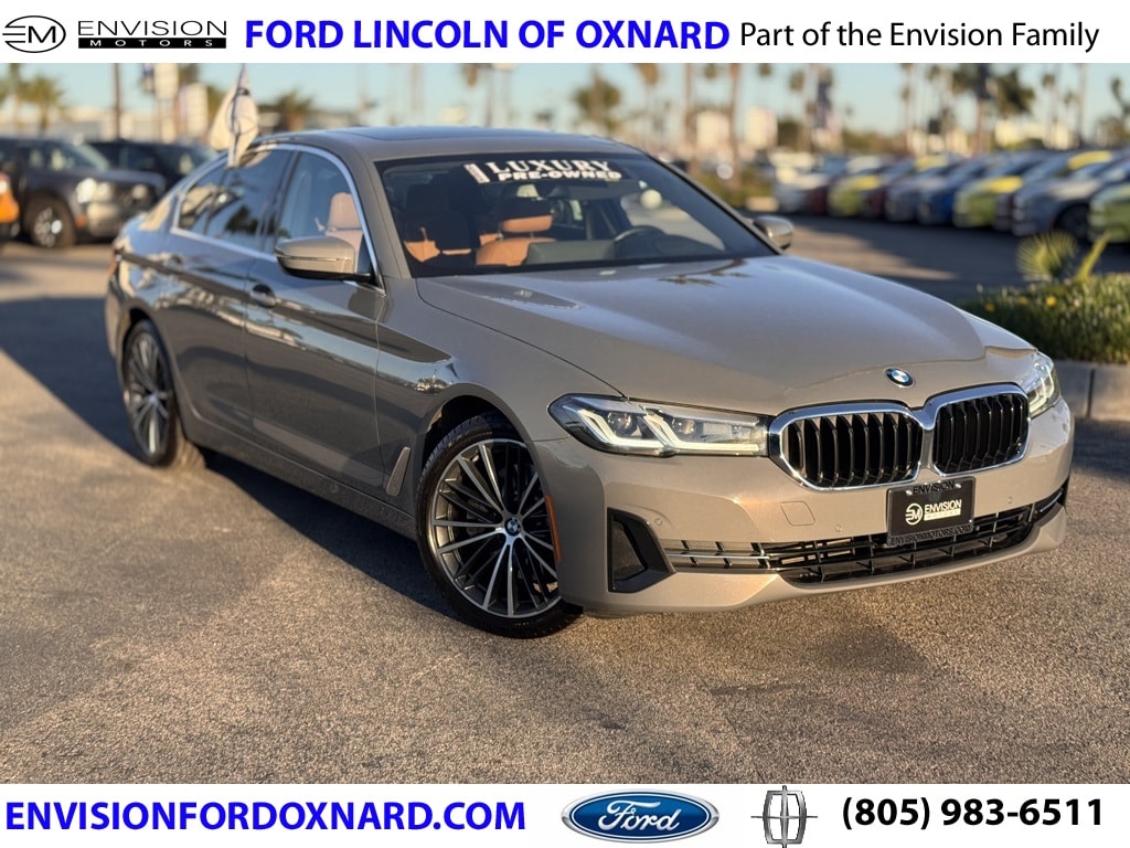 2022 BMW 5 Series 530i's photo