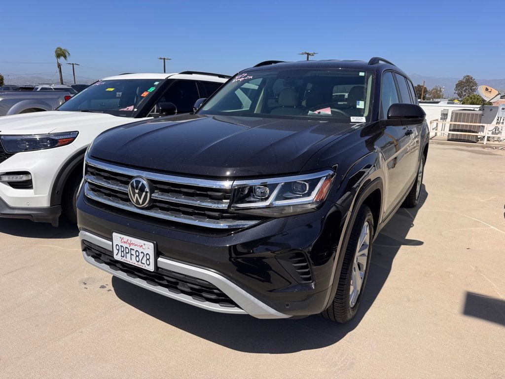 2022 Volkswagen Atlas 2.0T SE w/Technology photo 3