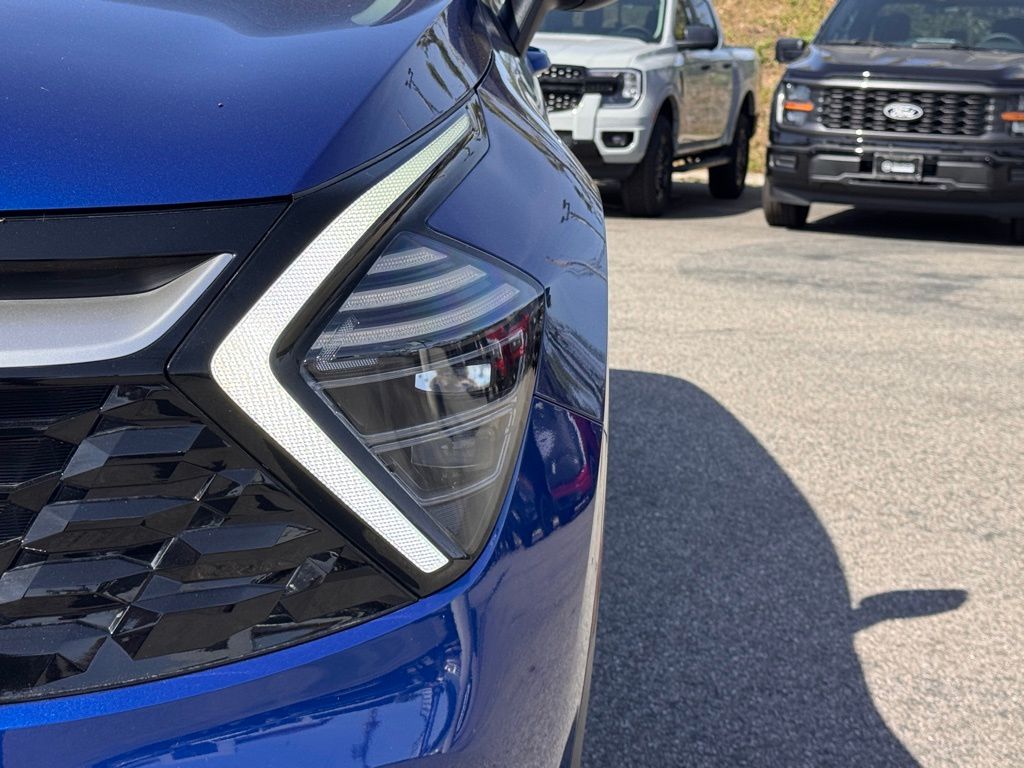 2024 Kia Sportage EX photo 3