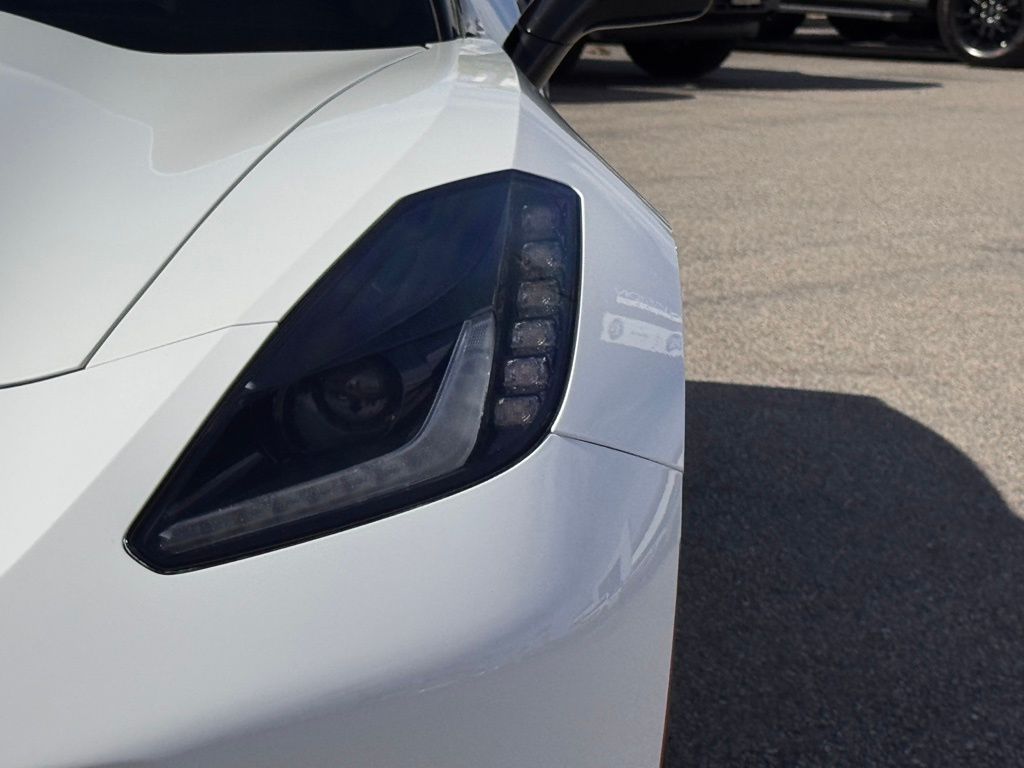 2017 Chevrolet Corvette Stingray Z51 photo 3