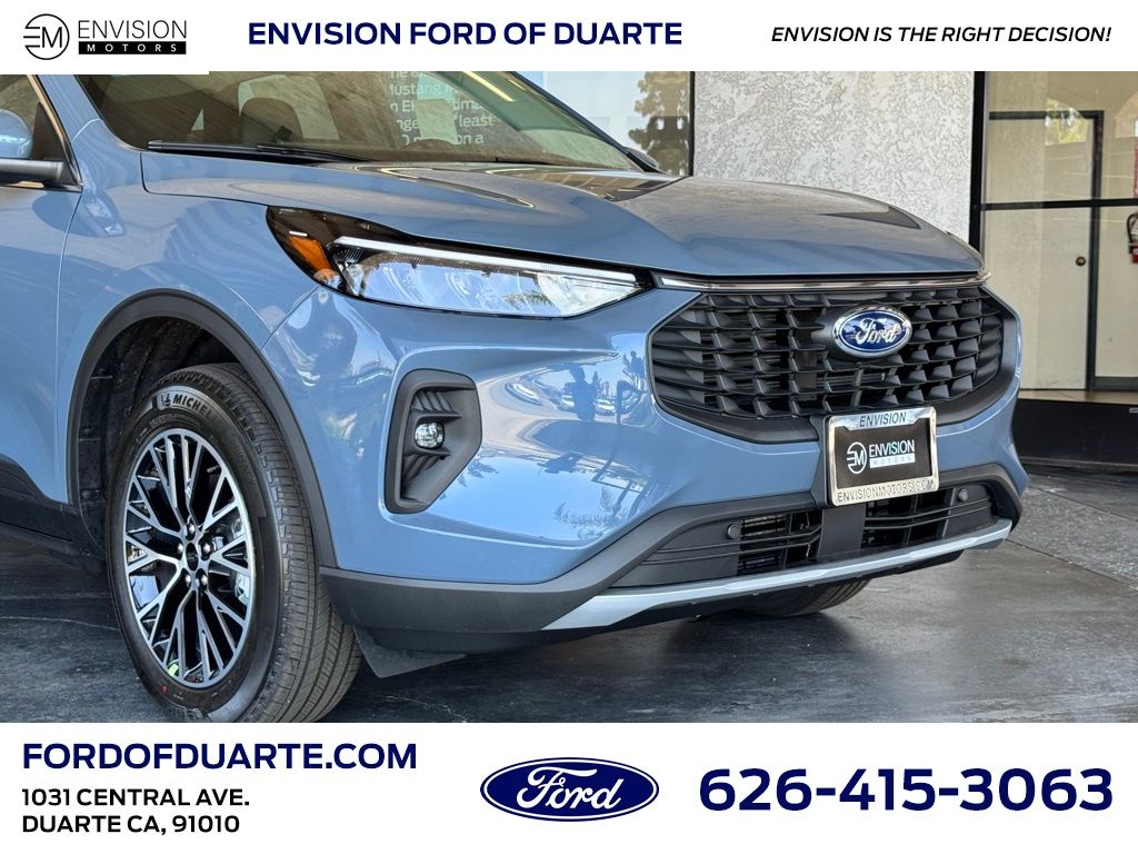 2025 Ford Escape Base photo 2