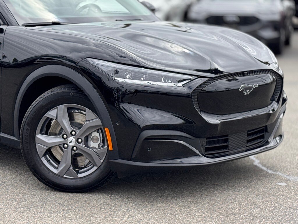 2023 Ford Mustang Mach-E Select photo 2