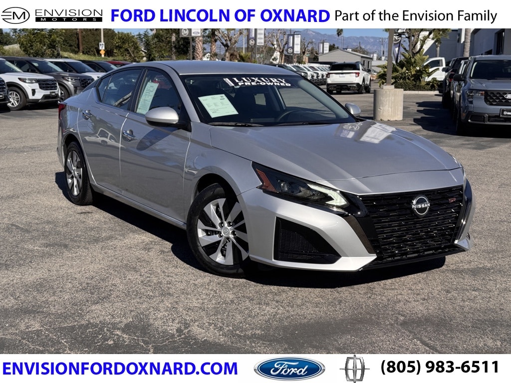 2023 Nissan Altima S's photo