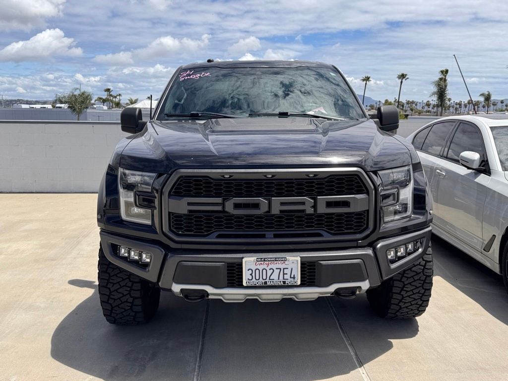 2020 Ford F-150 Raptor photo 2