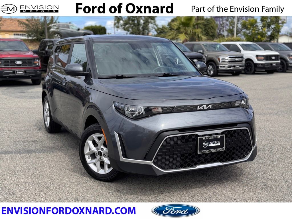 2023 Kia Soul LX