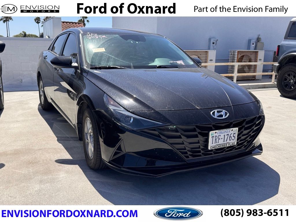 2023 Hyundai Elantra SE