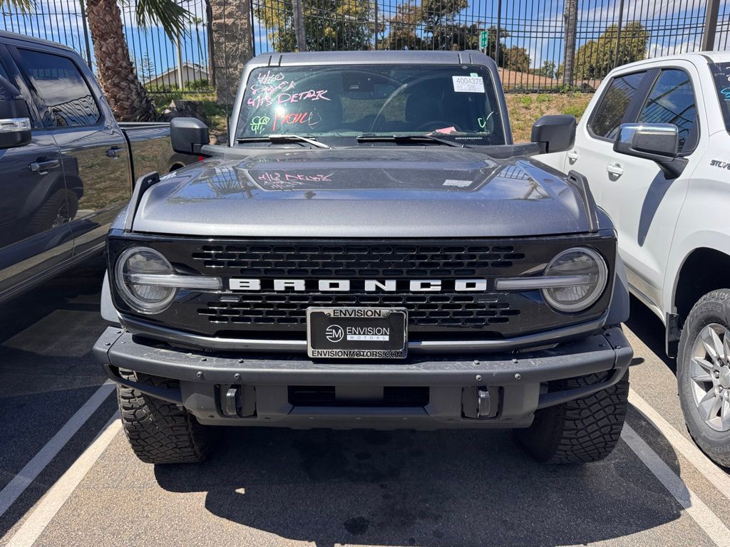 2024 Ford Bronco Wildtrak photo 2