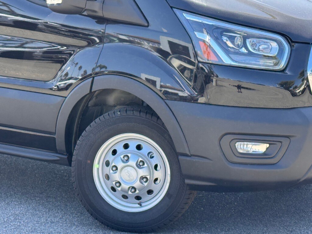 2025 Ford Transit Cargo Van photo 4