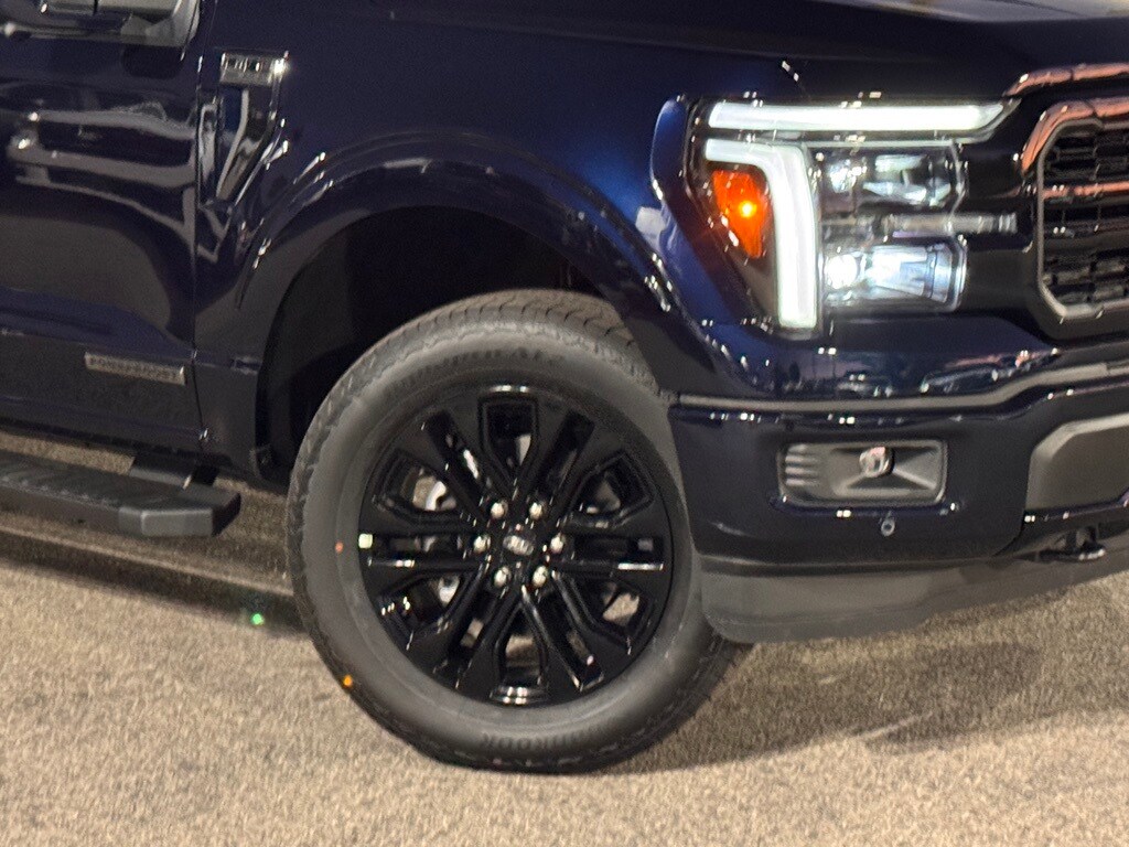 2025 Ford F-150 Lariat photo 4