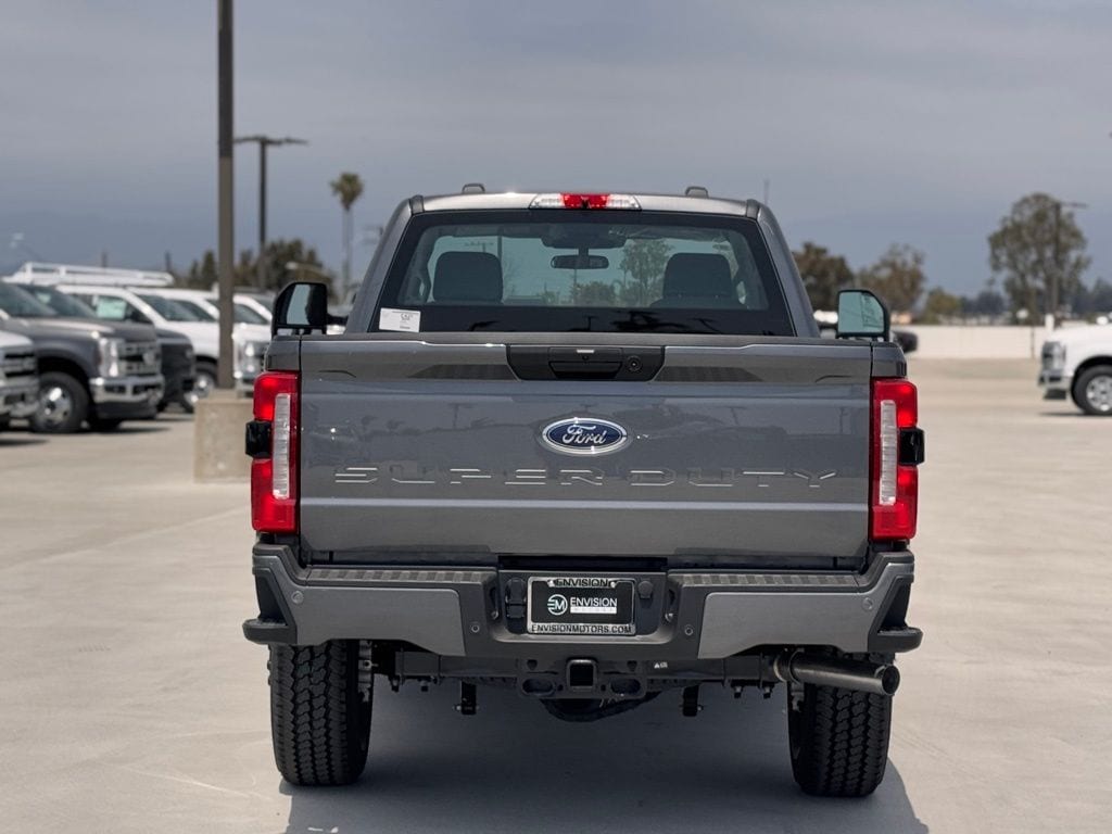 2025 Ford F-350 Super Duty XL - Photo 11