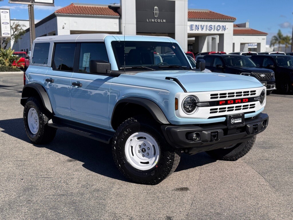 2025 Ford Bronco Heritage First Edition photo 2