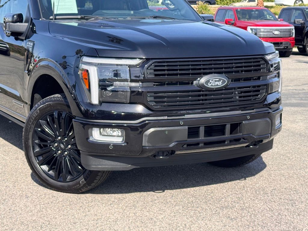 2025 Ford F-150 Platinum photo 2