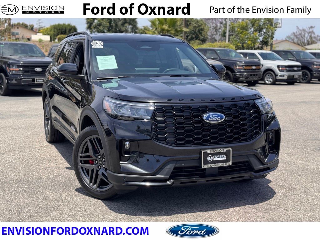 2026 Ford Explorer ST-LINE RWD's photo