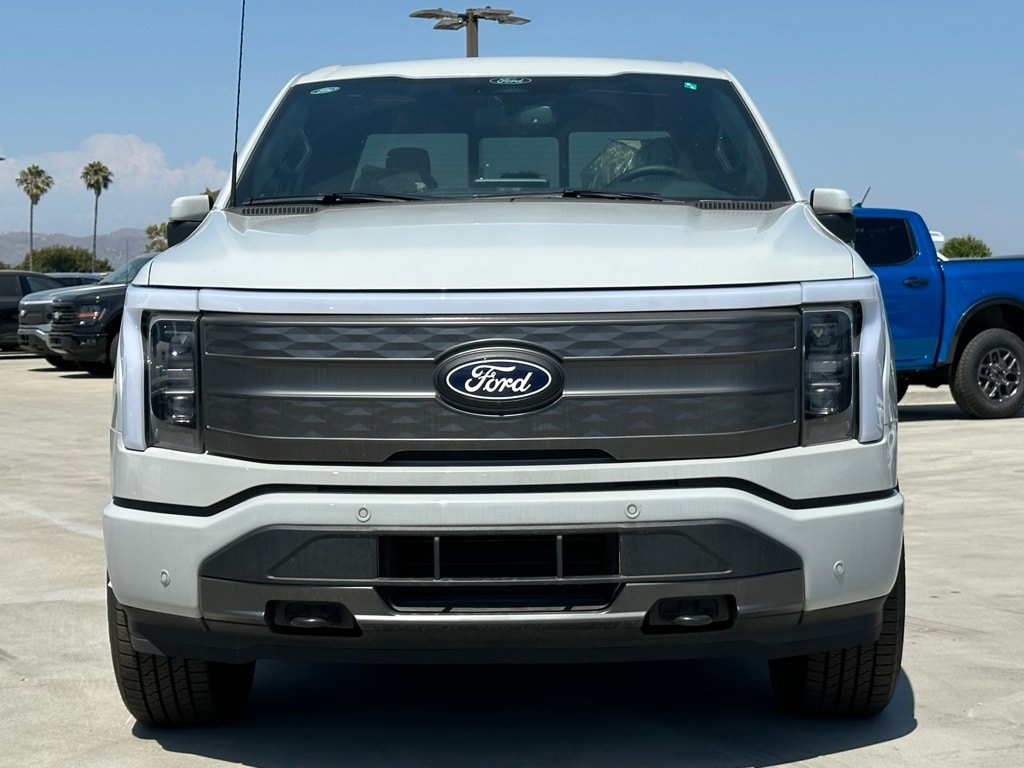 2024 Ford F-150 Lightning Flash