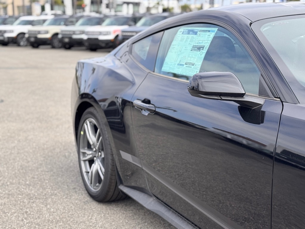 2025 Ford Mustang EcoBoost