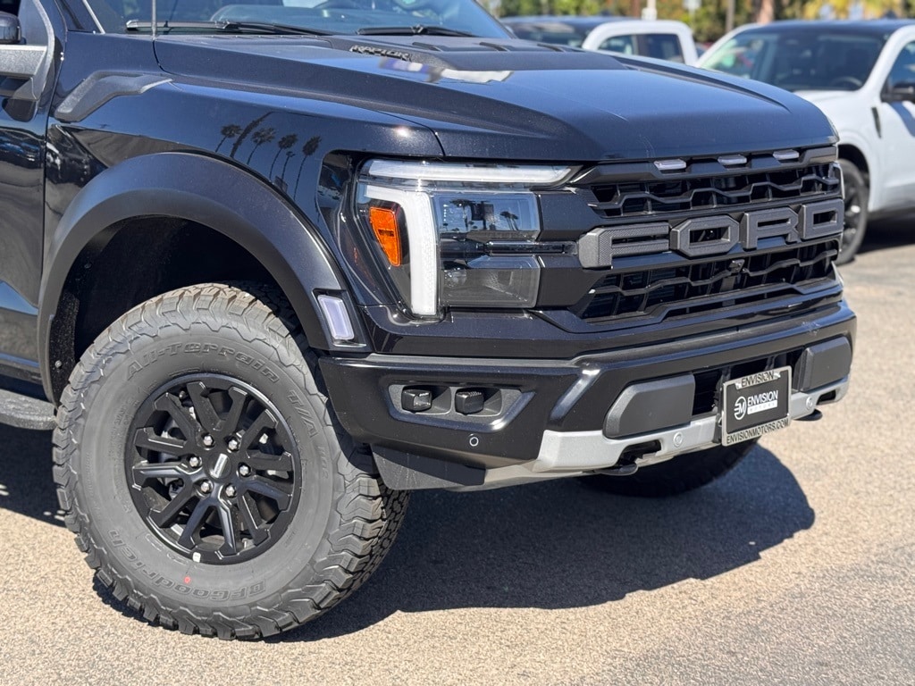 New 2025 Ford F-150 Raptor Truck SuperCrew Cab
