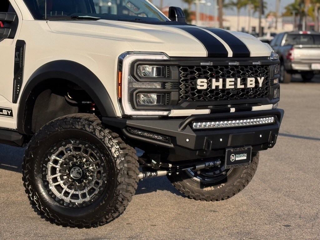 2025 Ford F-250 Lariat photo 3