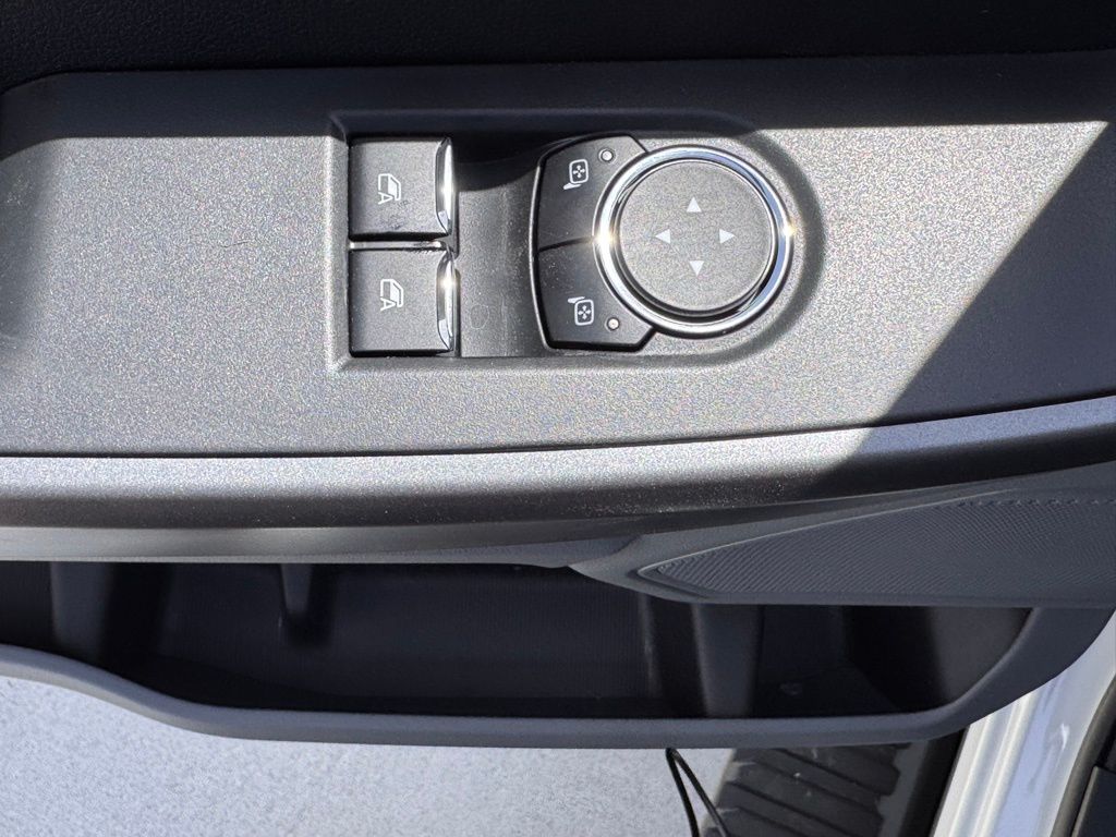 2025 Ford F-350 Super Duty XLT - Photo 16