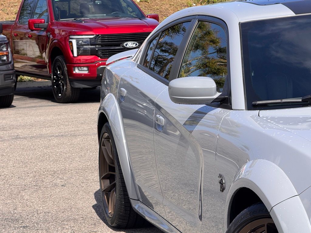 2022 Dodge Charger SRT Hellcat Widebody photo 4