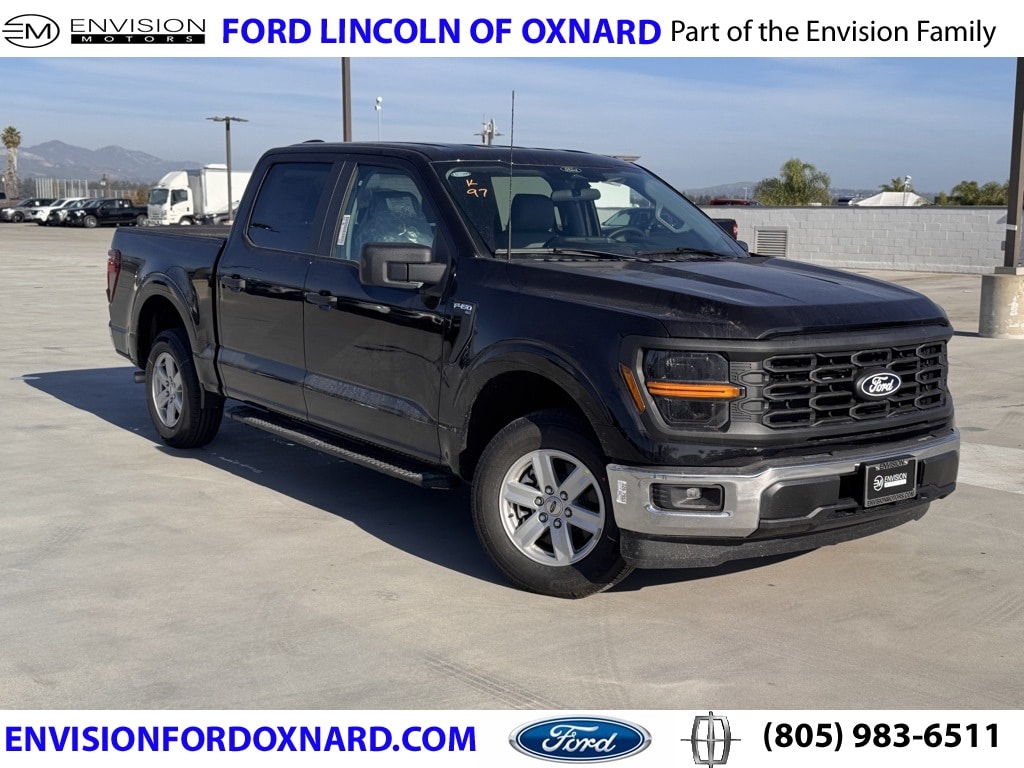 2025 Ford F-150 XL's photo