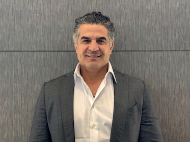 Staff member Reza Ghasemi from ID_02c72ec39afb
