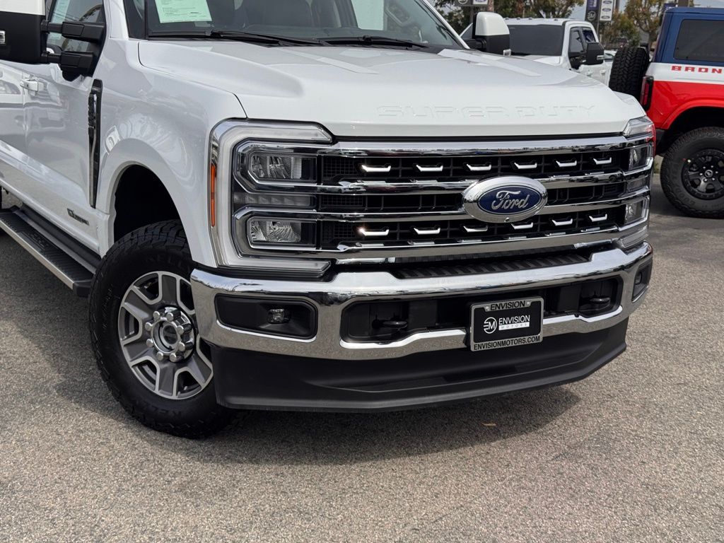 2023 Ford F-250 photo 2