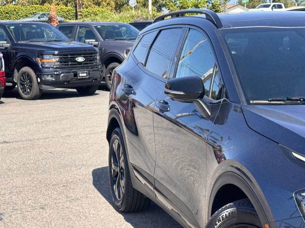 2025 Kia Sportage Plug-In Hybrid X-Line Prestige photo 4